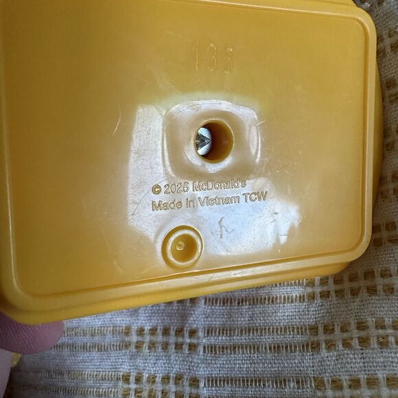 Lil McDonalds Happy Meal Toys 2025 Mini Kids Fry #1 Fresh from the Golden Arches - Picture 3 of 3